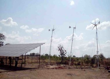 Κίνα Σπίτι παροχής αγροτικού ηλεκτρικού ρεύματος ηλιακό και συστήματα αιολικής ενέργειας με το πλέγμα πέρασμα-από τον αναστροφέα λειτουργίας εργοστάσιο